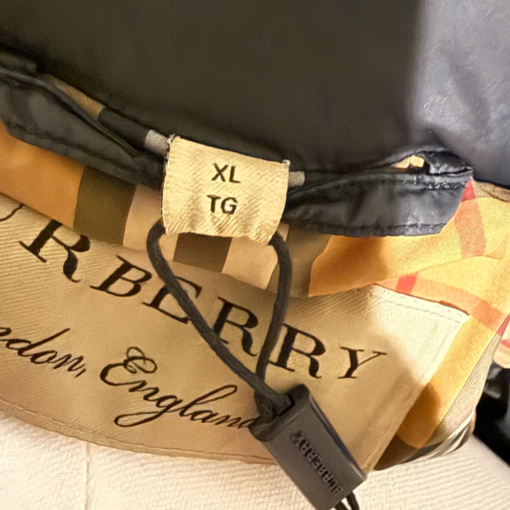 Burberry London Black Belted Down Puffer Coat w/ Removable Faux Fur Hood – XL - Picture 11 of 15